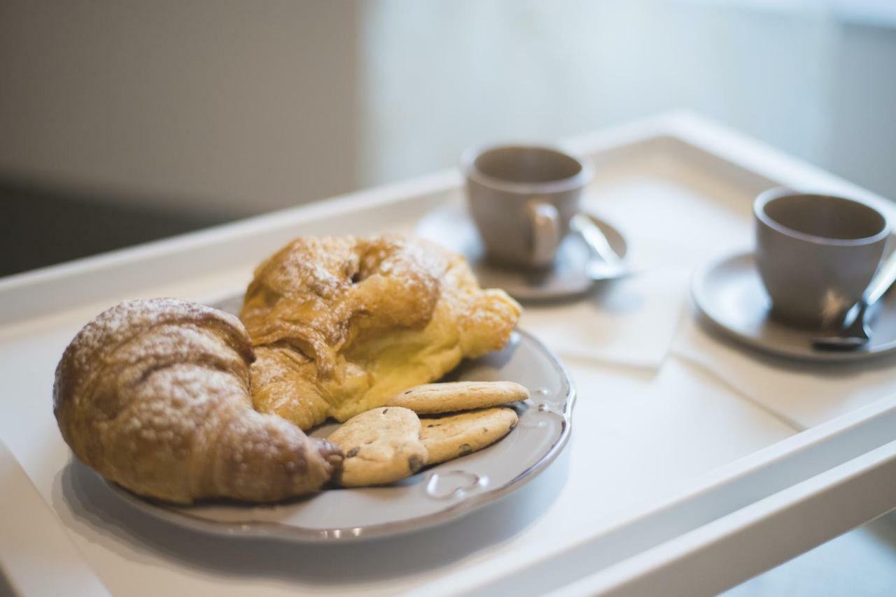 Bed & Breakfast Elegant - Il Vicolo Storico Salerno
