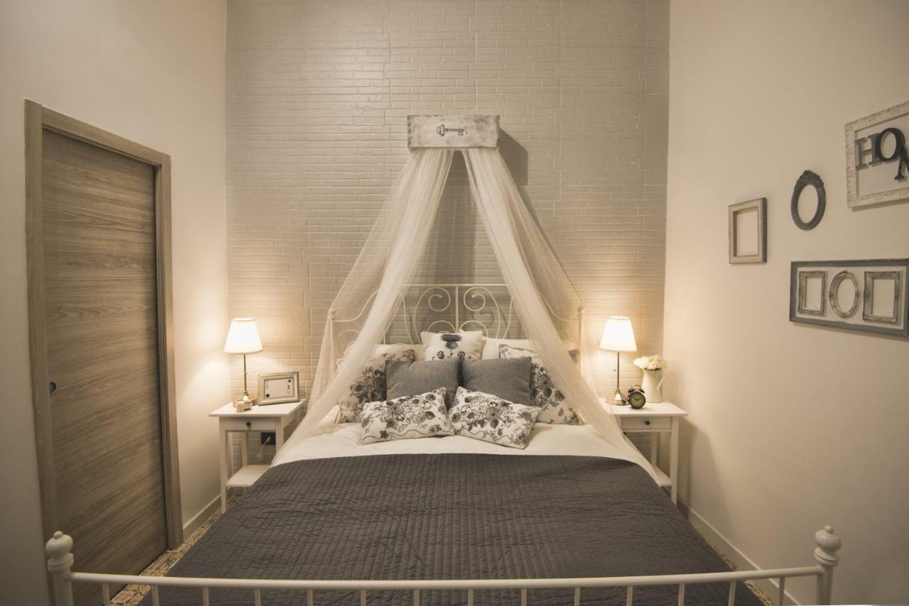 Elegant - Il Vicolo Storico Bed & Breakfast Salerno