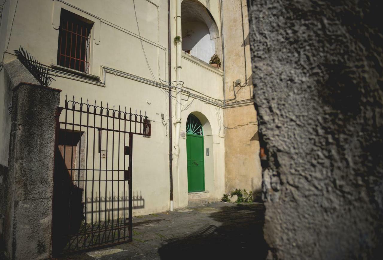 Elegant - Il Vicolo Storico Bed & Breakfast 3*