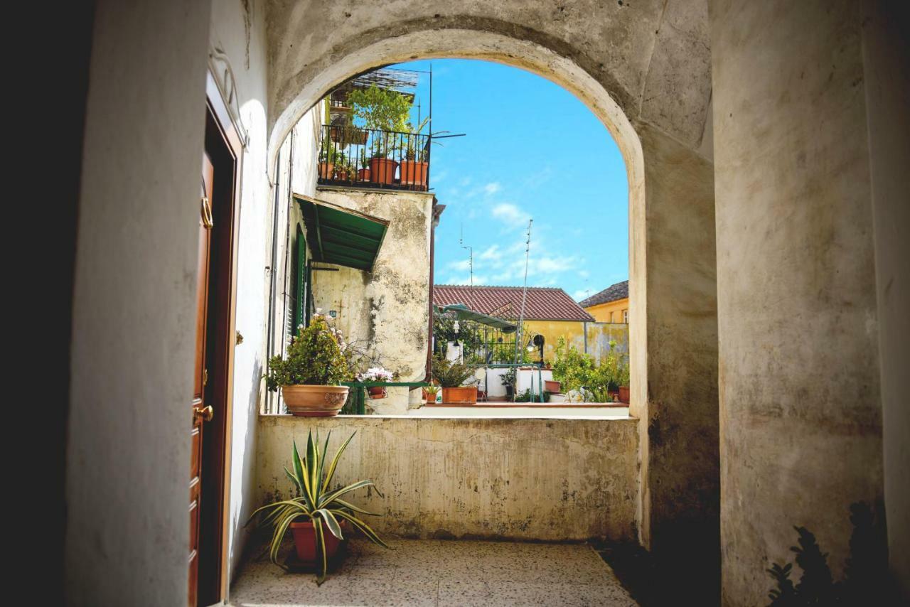 Bed & Breakfast Elegant - Il Vicolo Storico 3*